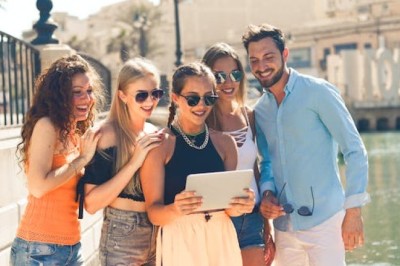 Traveling with Friends - How to Make the Most of This Experience?