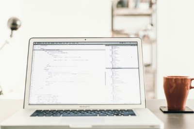 AI In Content Marketing? What Are Its Benefits &amp; Challenges?