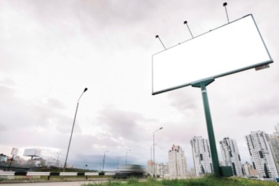 Design Tips for Creating High-Impact Outdoor Advertising Campaigns