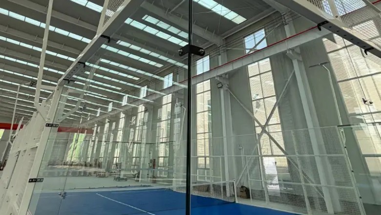 Ultra-White vs Standard Glass | Padel Courts