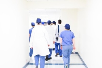 7 Ways Specialty Clinics Can Build Stronger Online Trust
